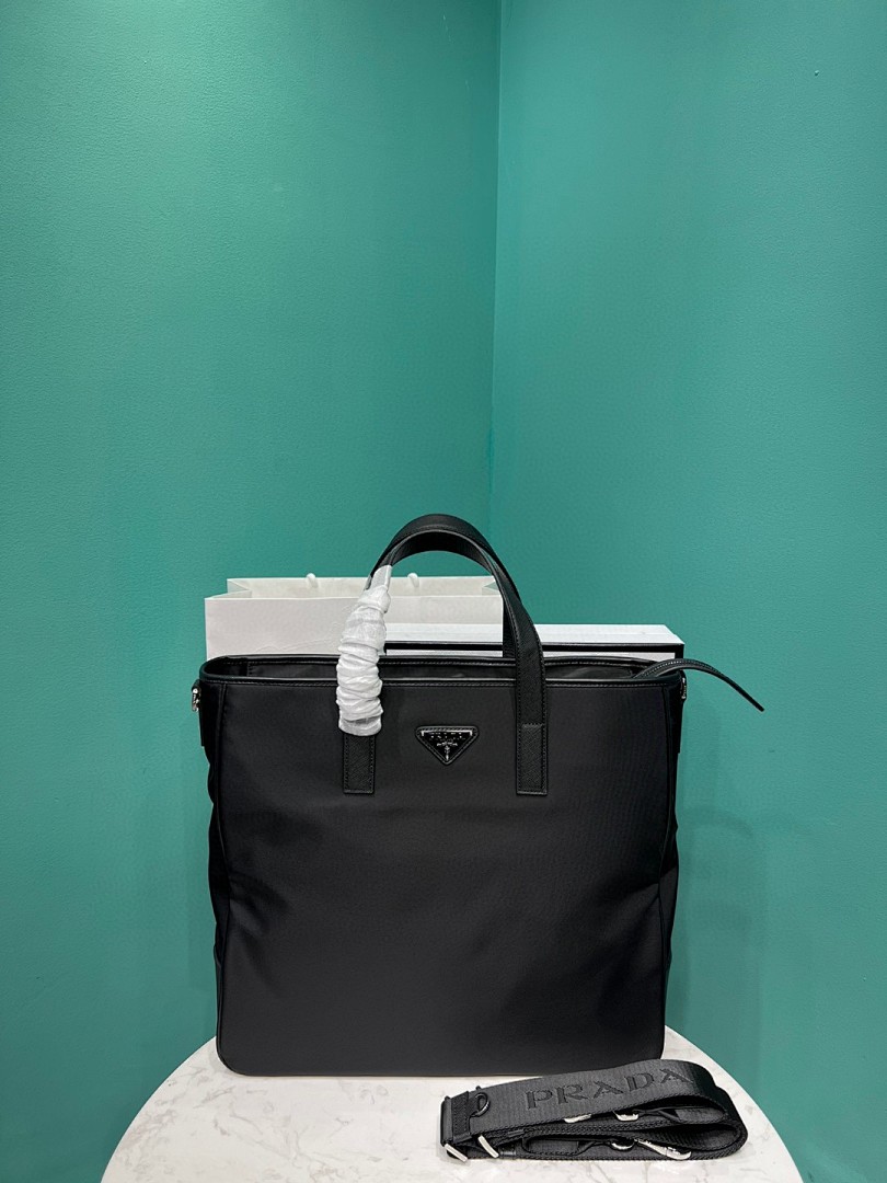 Bag P, photo 1