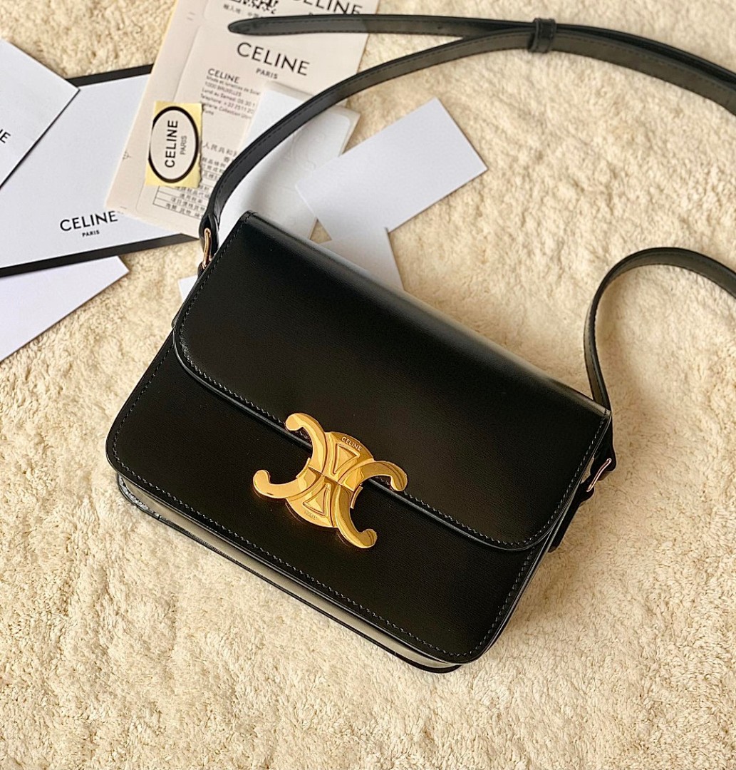 Bag C, photo 1