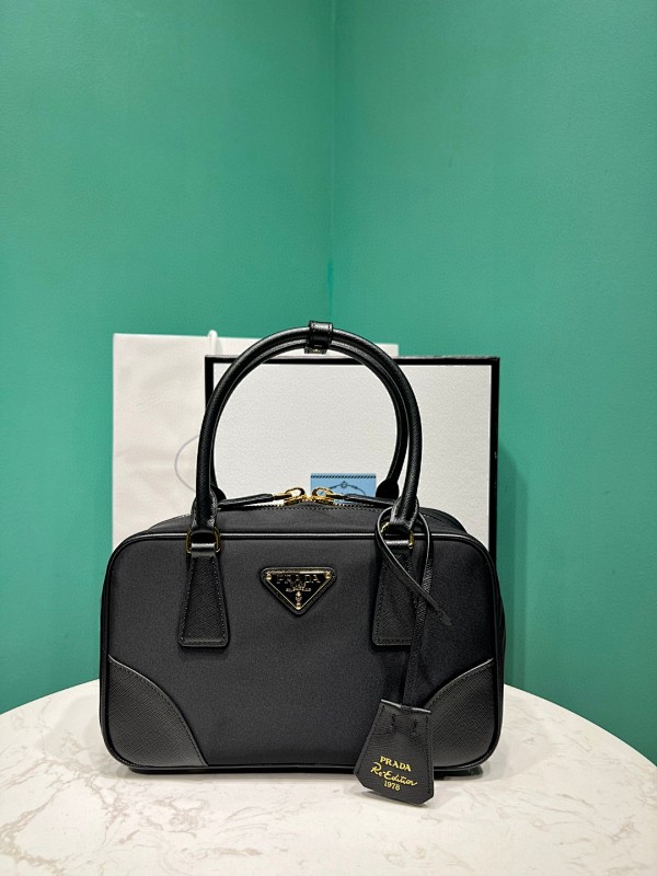 Bag P, photo 1