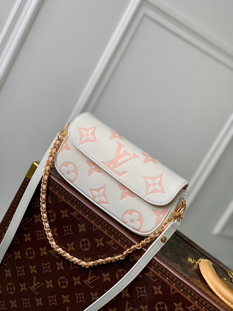 Bag L, photo 1