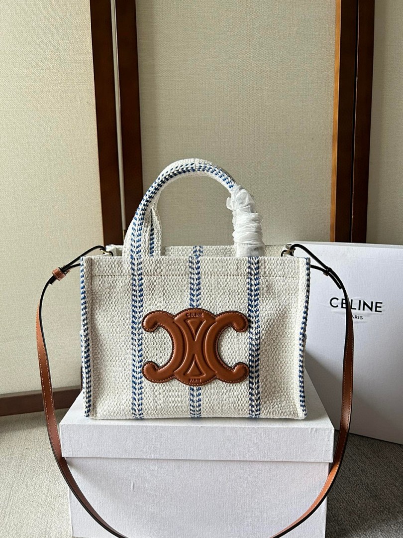 Bag C, photo 1
