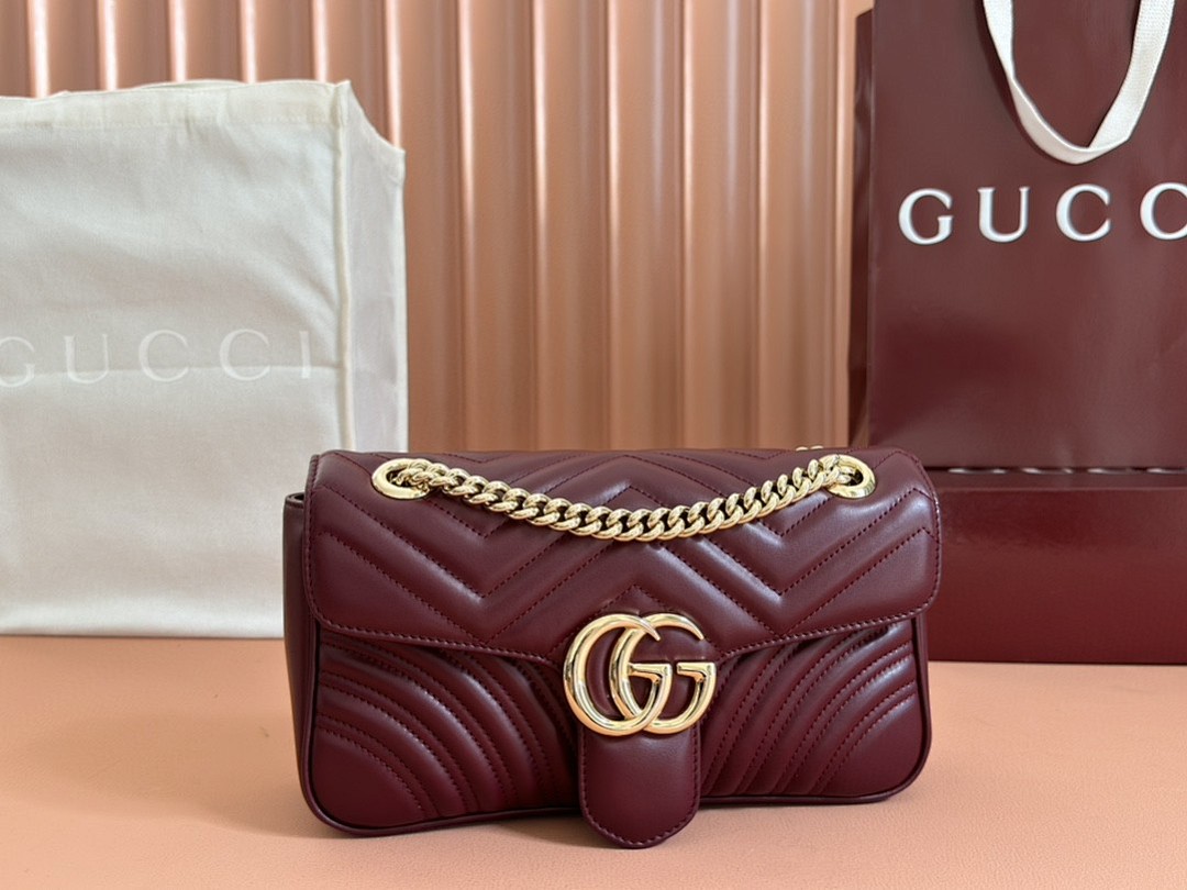 G, photo 1