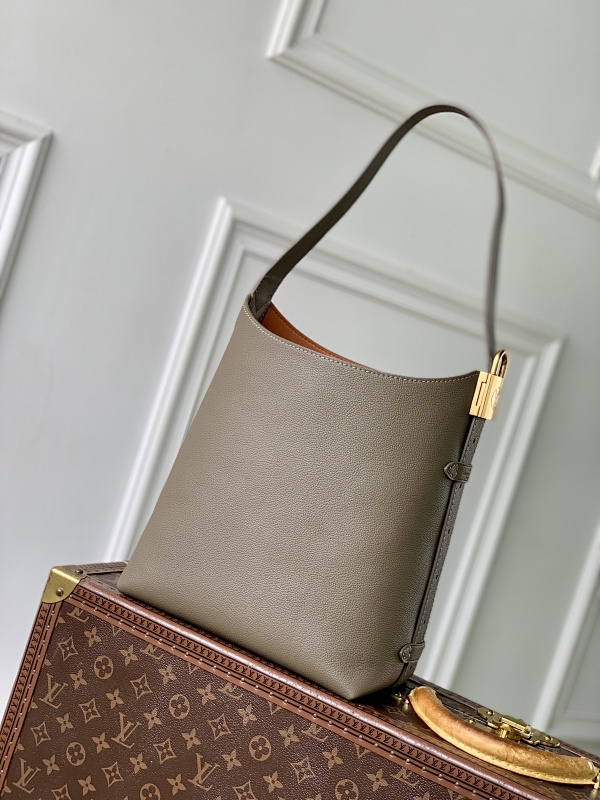 Bag L, photo 1