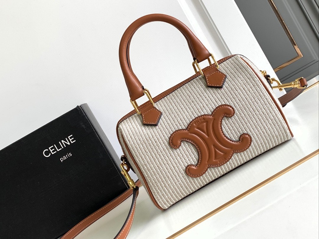 Bag C, photo 1
