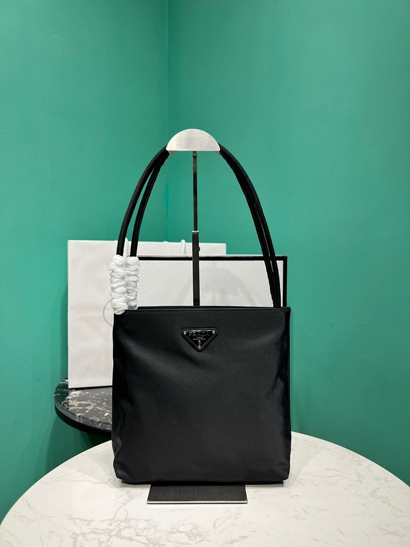 Bag P, photo 1
