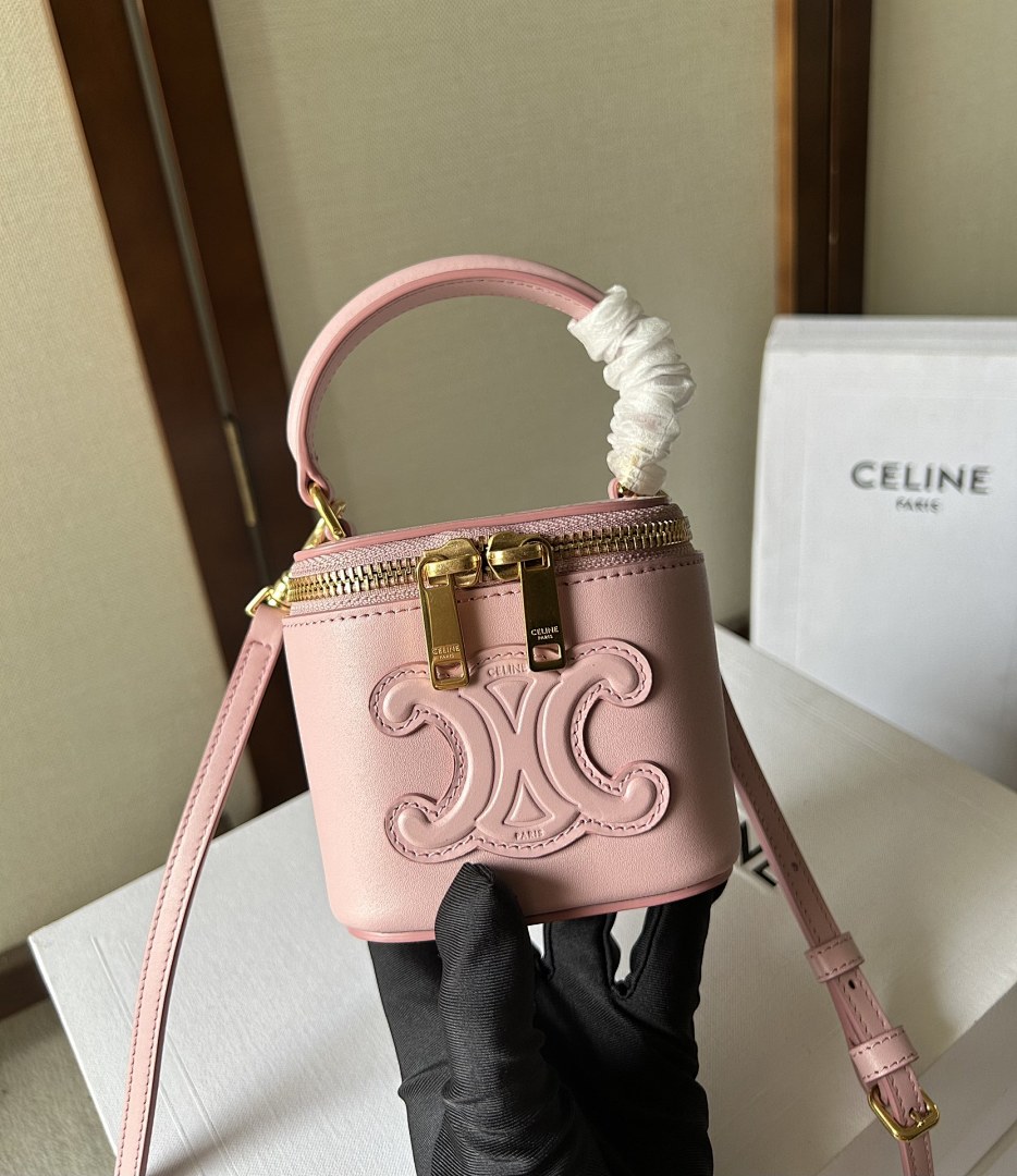 C, photo 1