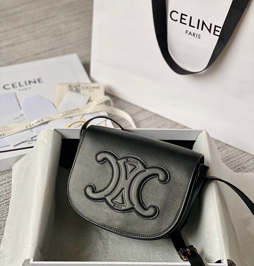 Bag C, photo 1