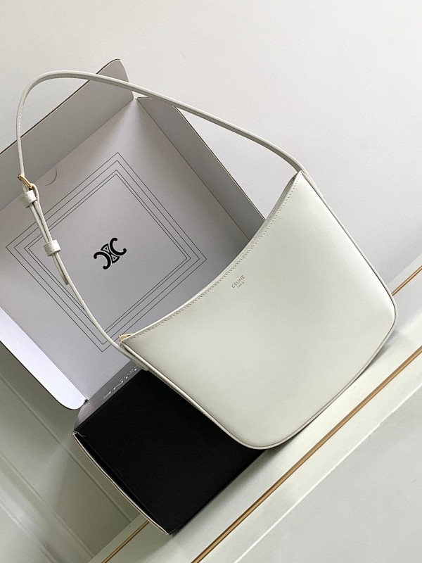 Bag C, photo 1