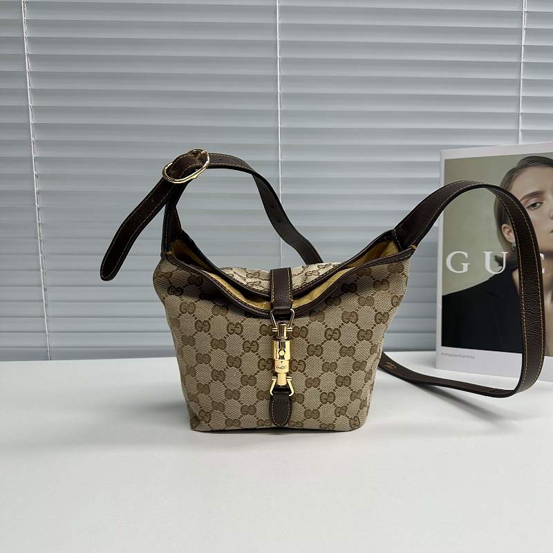 Bag G, photo 1