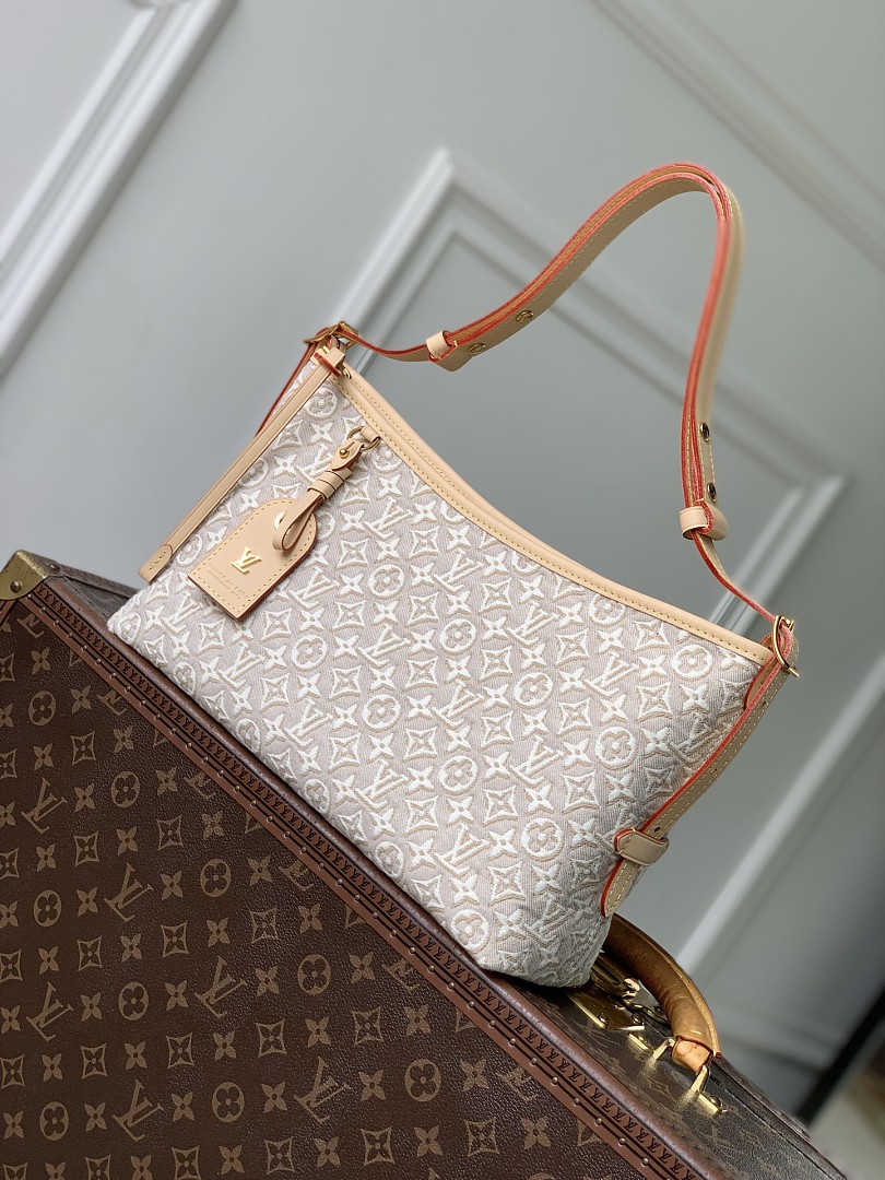 Bag L, photo 1