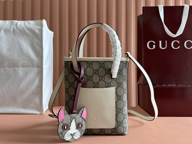 Bag G, photo 1