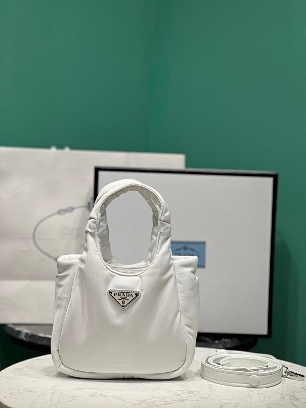 Bag P, photo 1