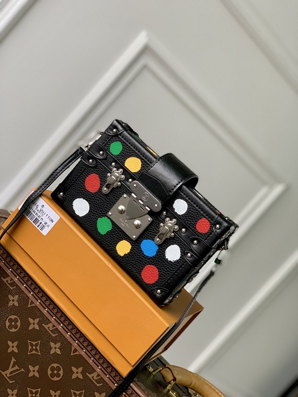 Bag L, photo 1