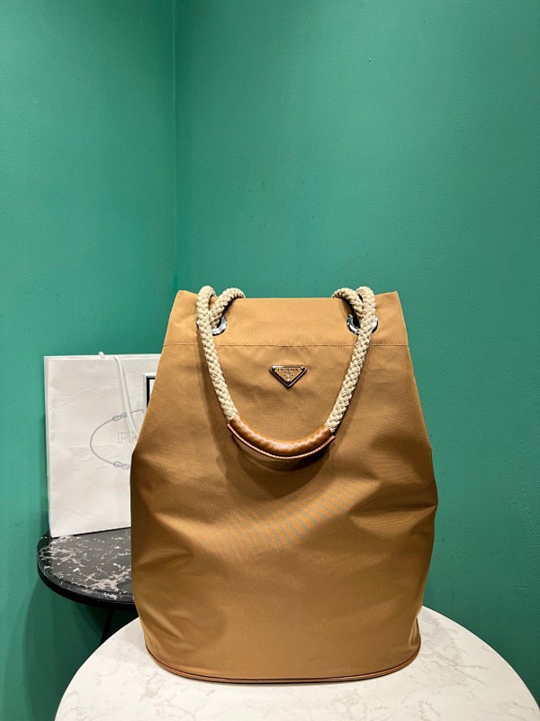 Bag P, photo 1