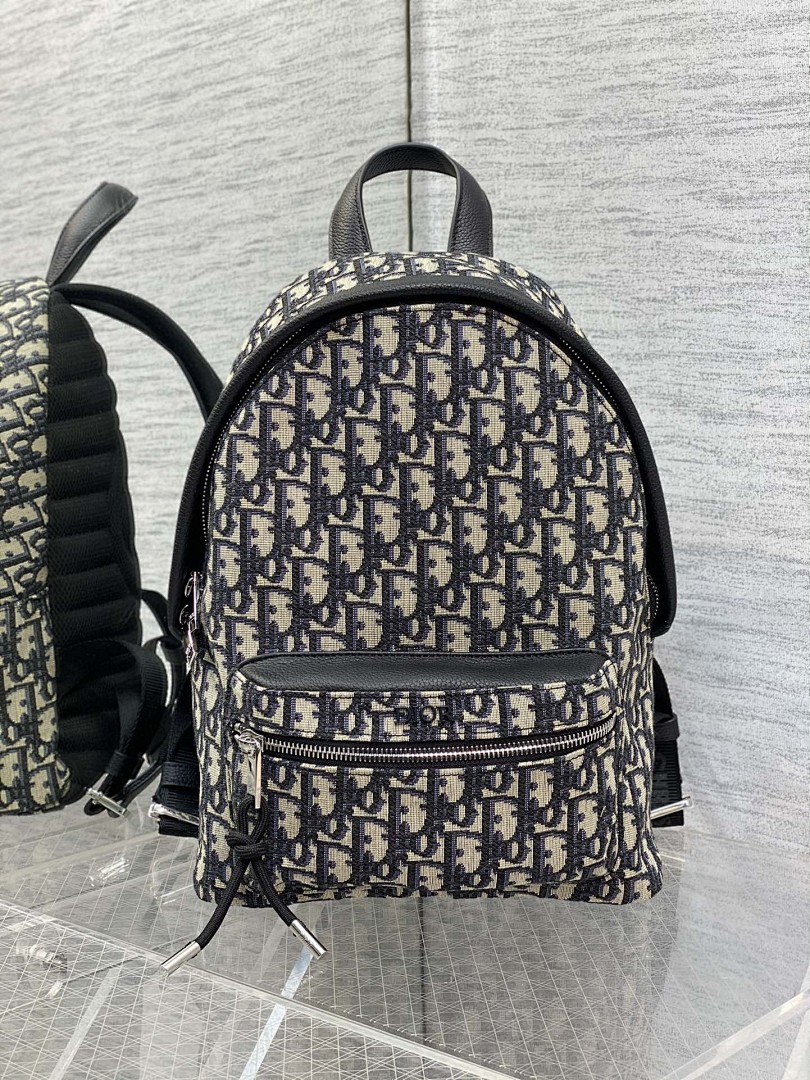 Other D, photo 1