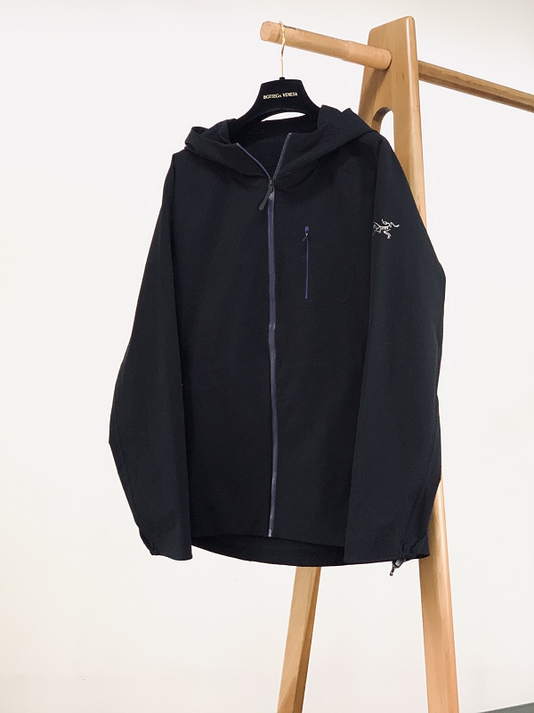 Arc'teryx Arc'teryx, photo 1