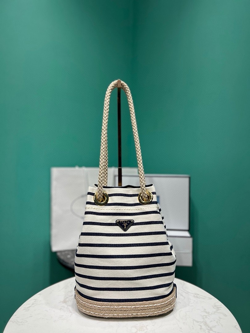 Bag P, photo 1