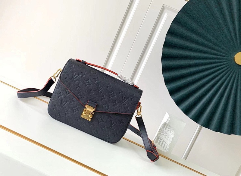 Bag 1, photo 1