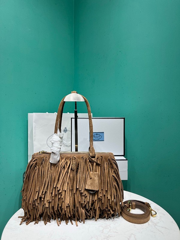 Bag P, photo 1