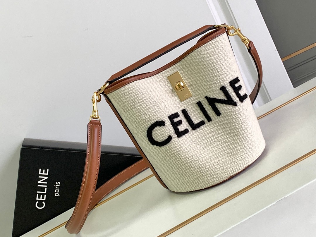 Bag C, photo 1