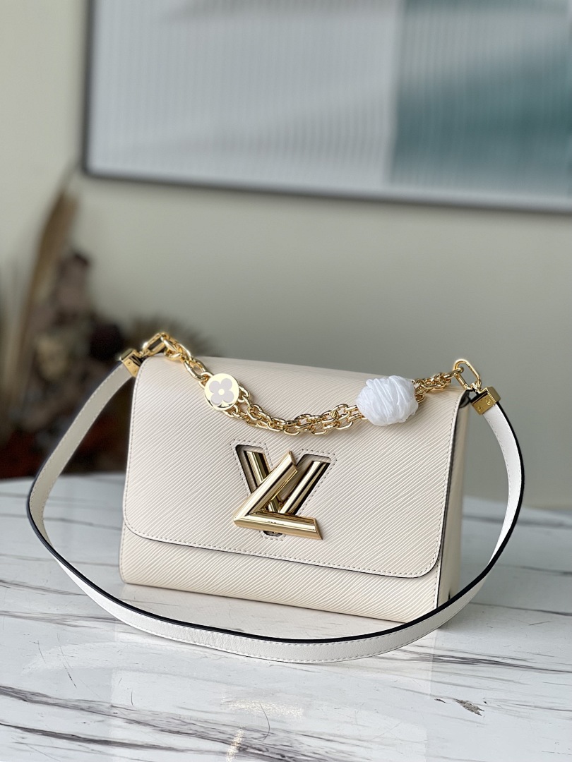 Bag 1, photo 1