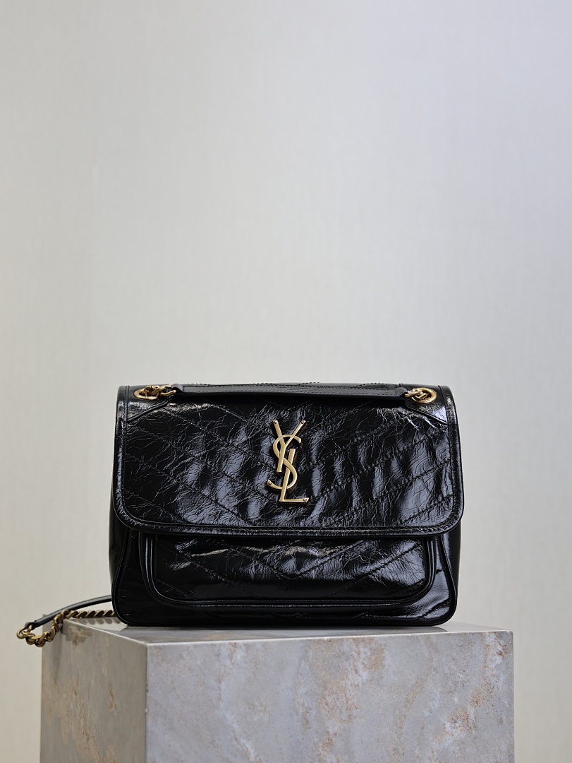 YS, photo 1