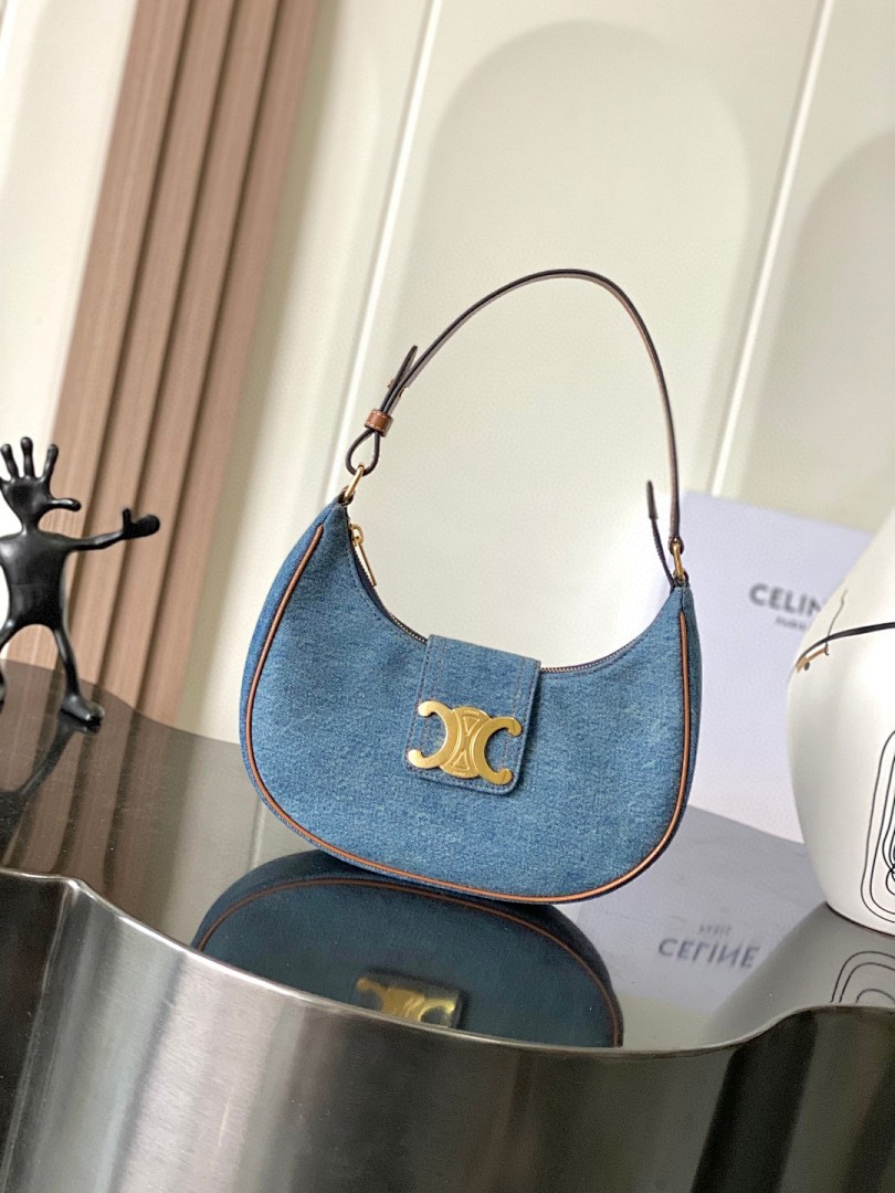 Bag C, photo 1