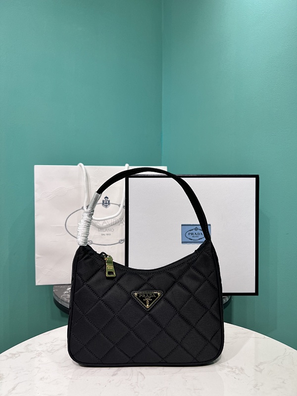 Bag P, photo 1