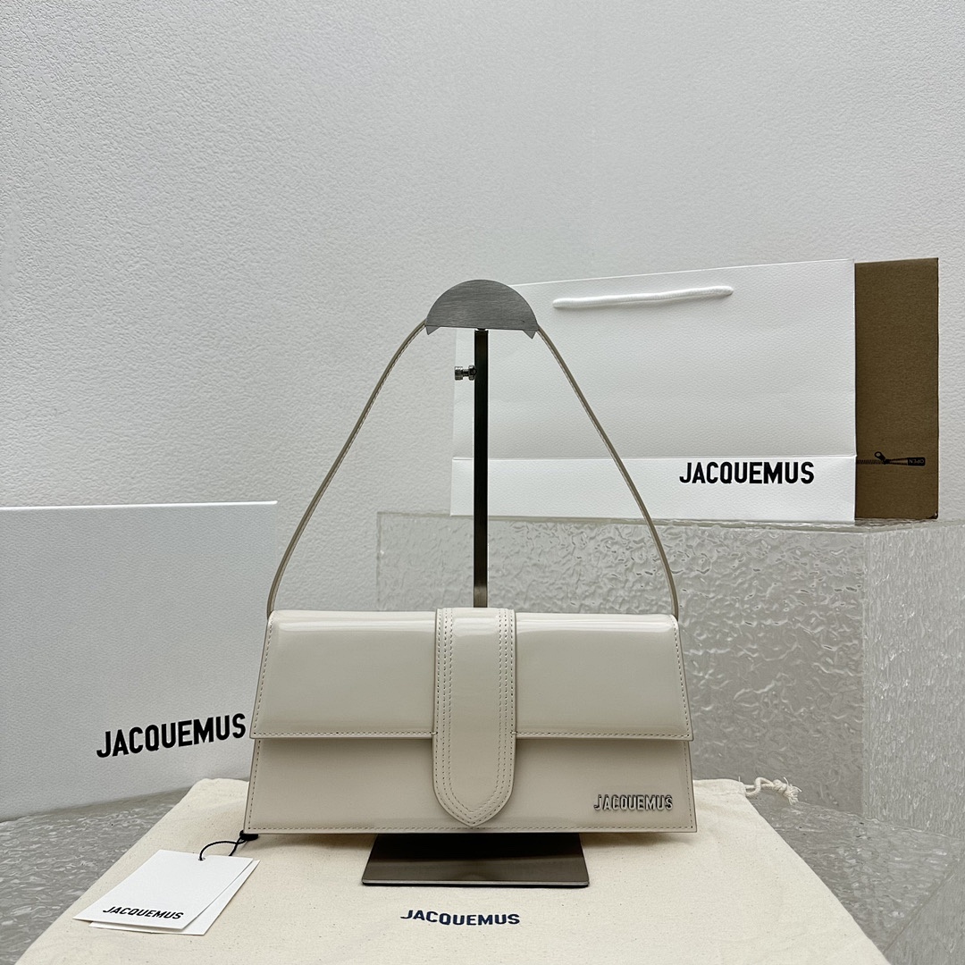 Other J, photo 1