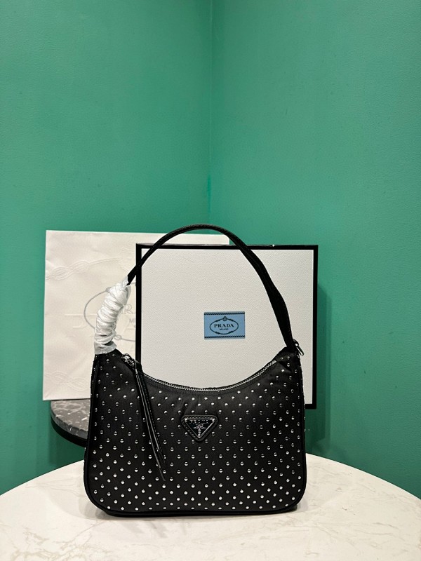 Bag P, photo 1