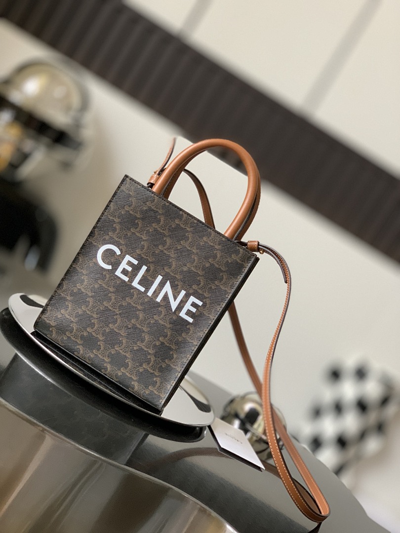 Bag C, photo 1