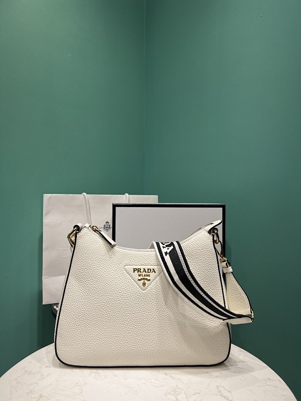 Bag P, photo 1