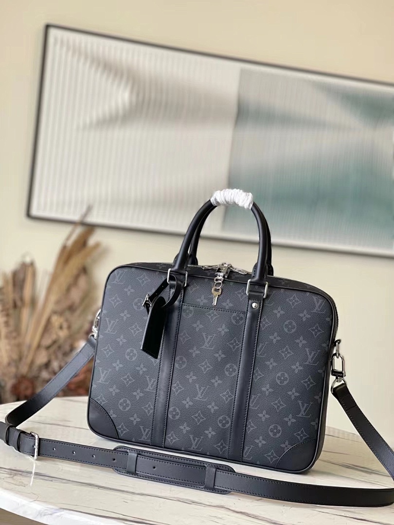 Bag 1, photo 1