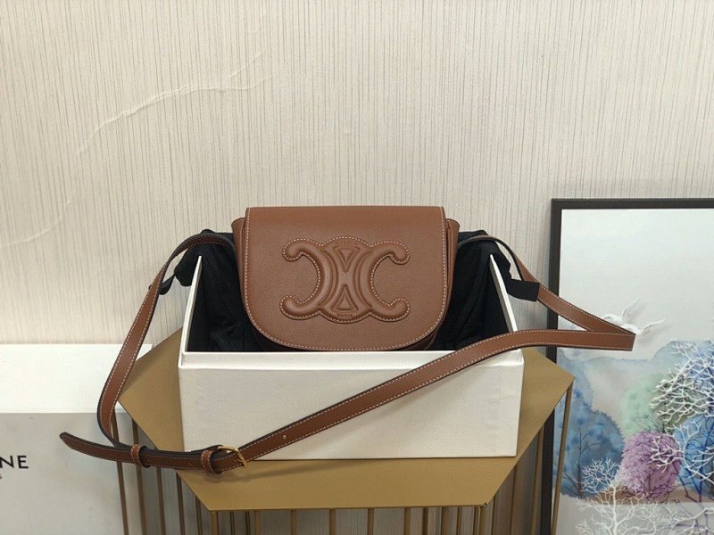 C, photo 1