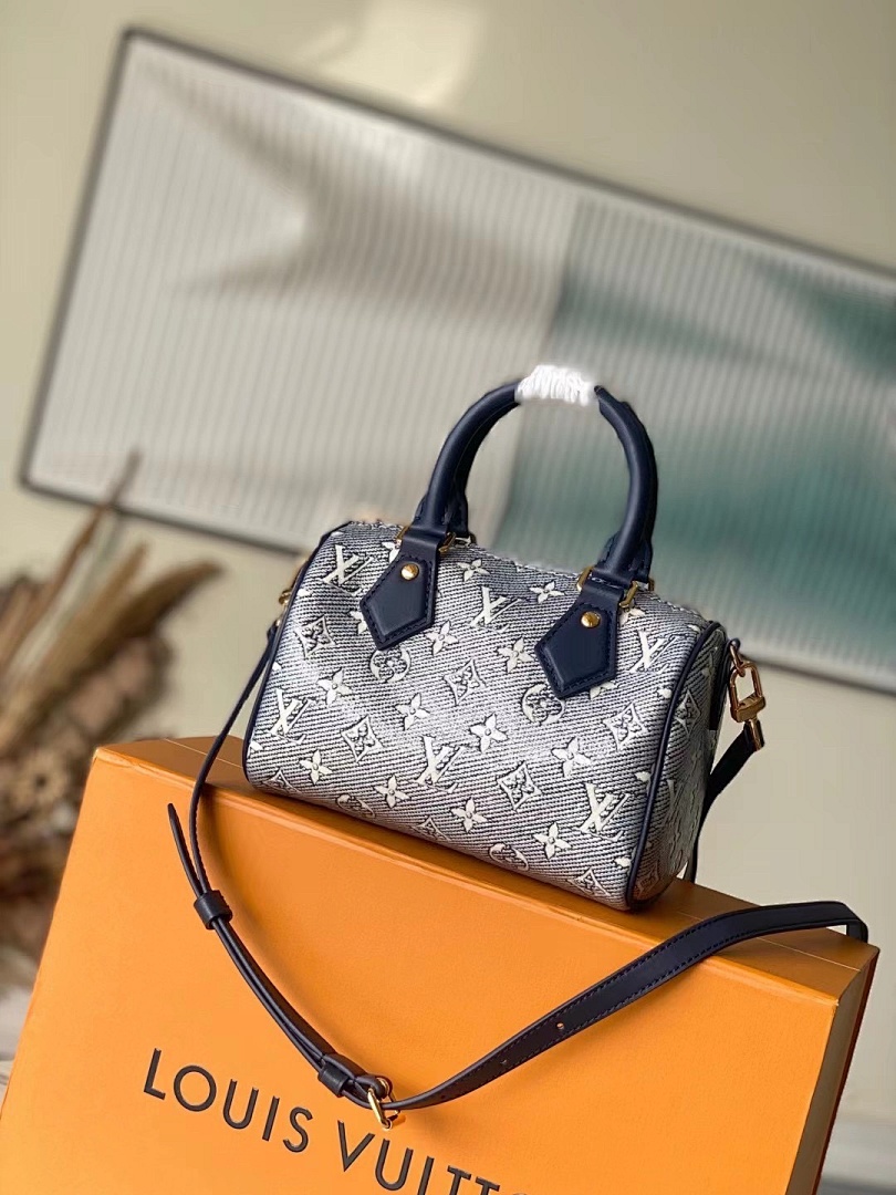 Bag L, photo 1