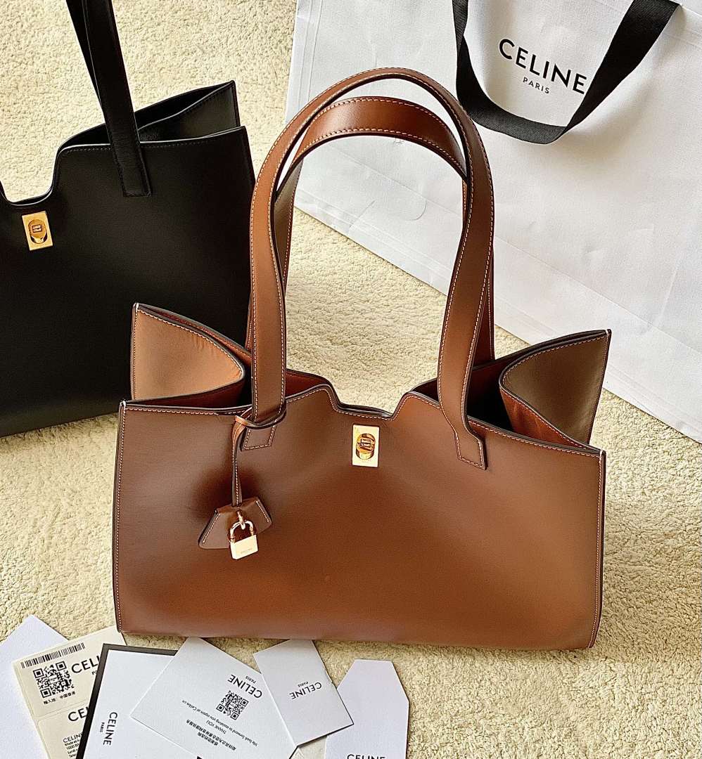 Bag C, photo 1
