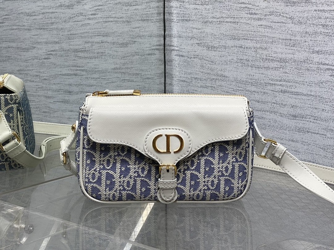 D, photo 1