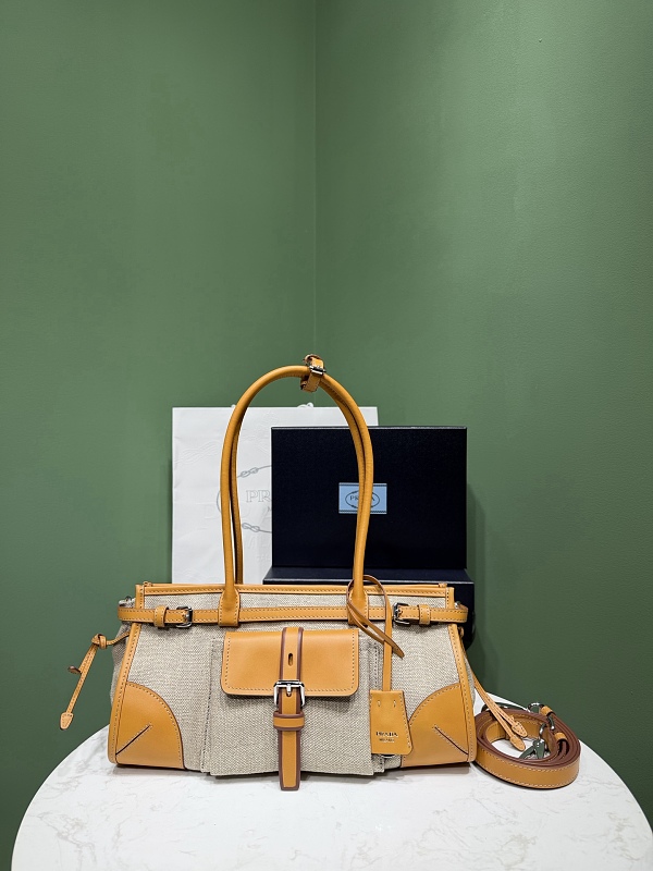 Bag P, photo 1