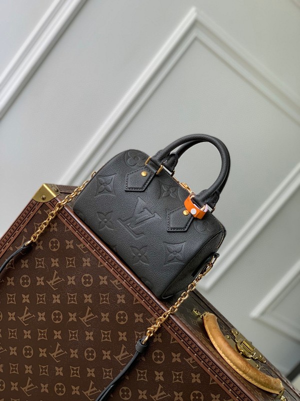 L, photo 1