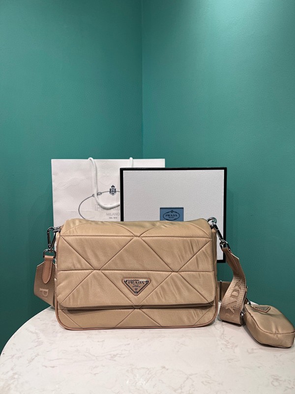 Bag P, photo 1