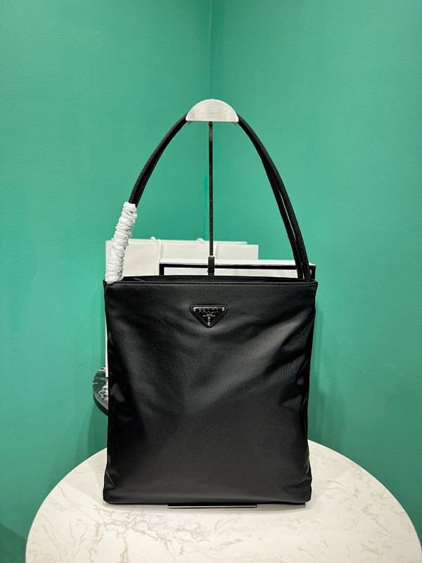 Bag P, photo 1