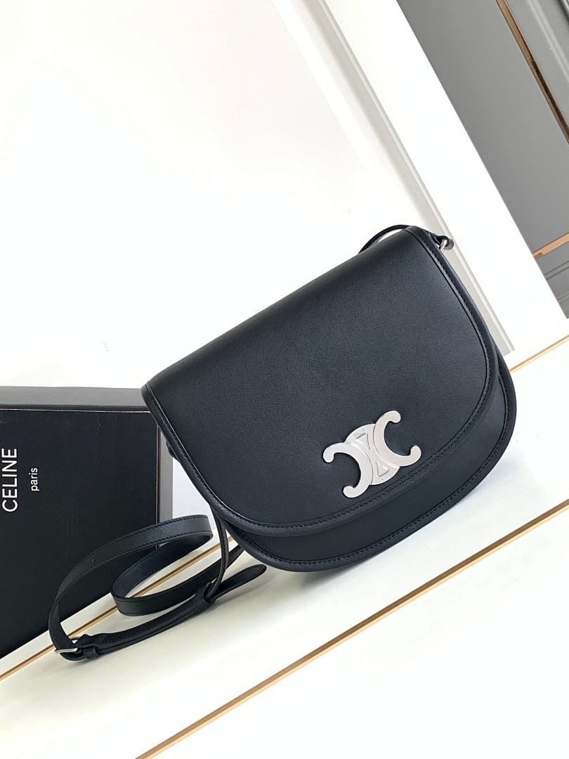 Bag C, photo 1