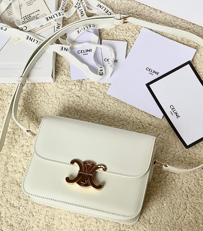 Bag C, photo 1