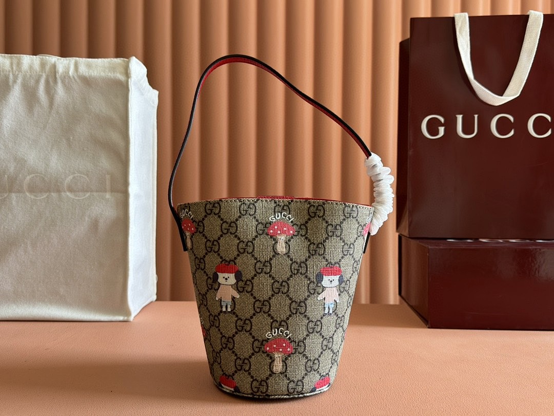 Bag G, photo 1
