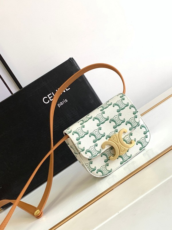 Bag C, photo 1