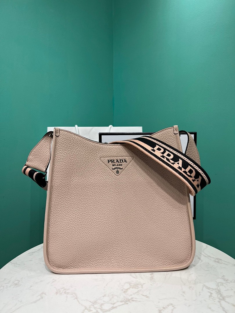 Bag P, photo 1