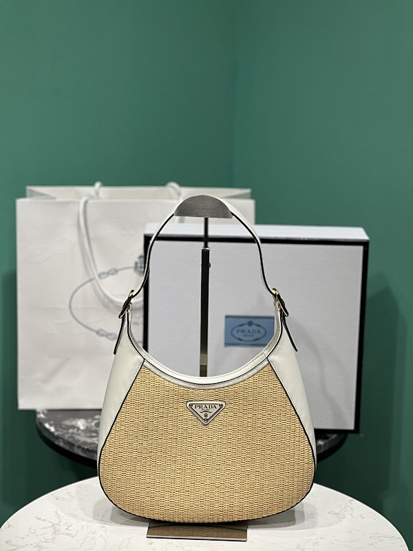 Bag P, photo 1