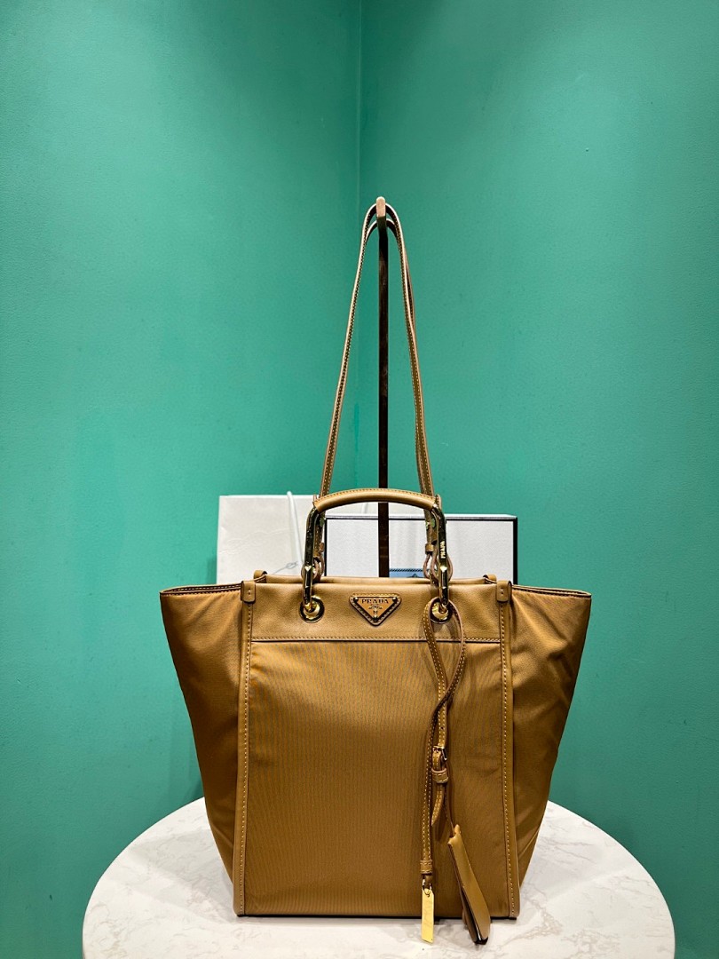 Bag P, photo 1