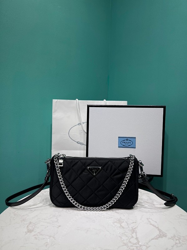 Bag P, photo 1
