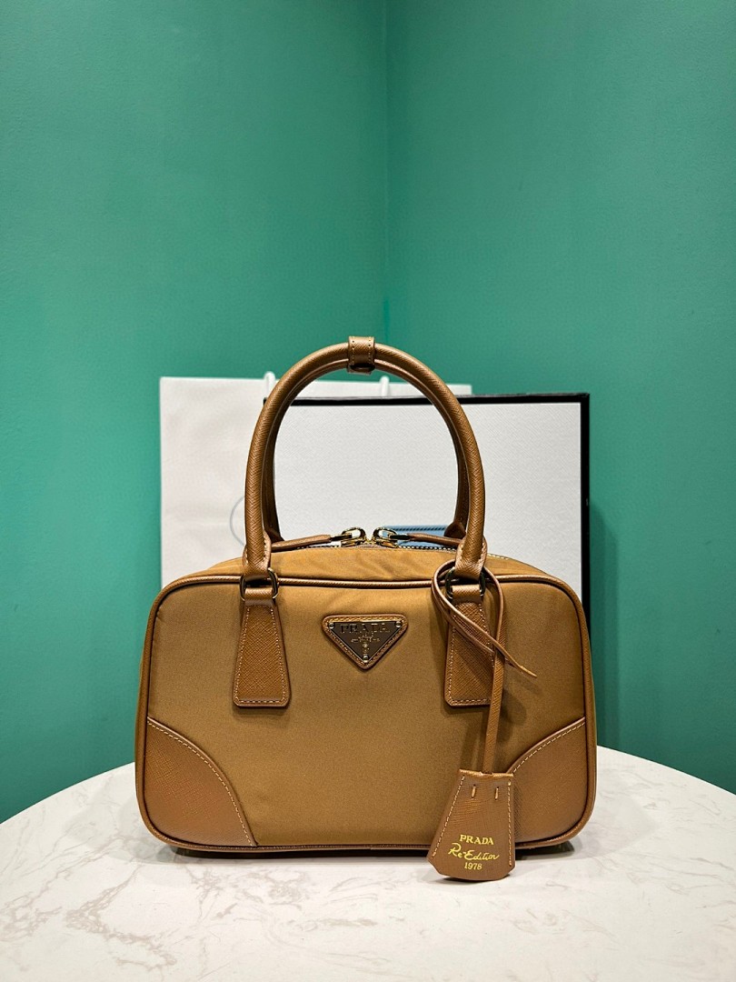 Bag P, photo 1